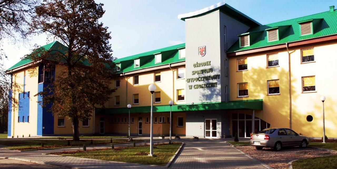 Отель Osrodek Sportowo-Wypoczynkowy Хощно Экстерьер фото